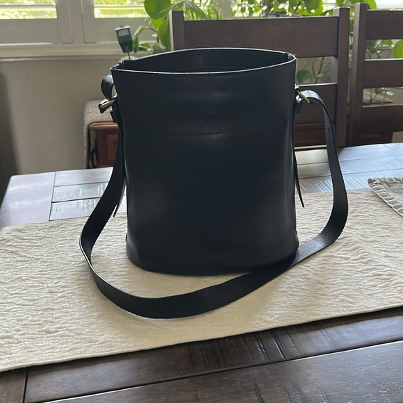 Bucket Bag - Picture 3 of 7